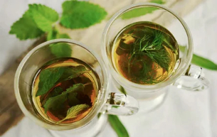 Tè con foglie